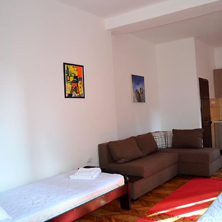 Apartmants Night Lux Ni Δωμάτιο φωτογραφία